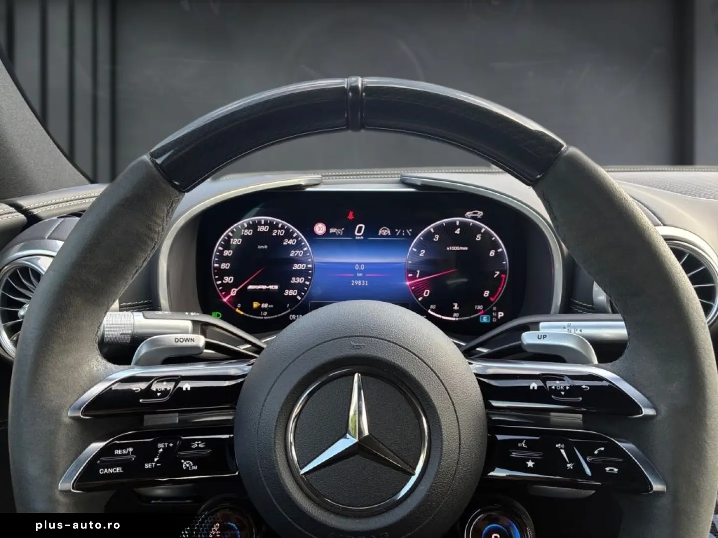 MERCEDES-BENZ AMG SL 63 4M