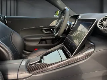 MERCEDES-BENZ AMG SL 63 4M