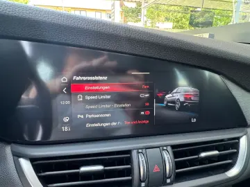 ALFA ROMEO Giulia Ti Q4 MEMORY ACC NAVI KAMERA LEDER