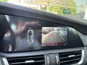 ALFA ROMEO Giulia Ti Q4 MEMORY ACC NAVI KAMERA LEDER