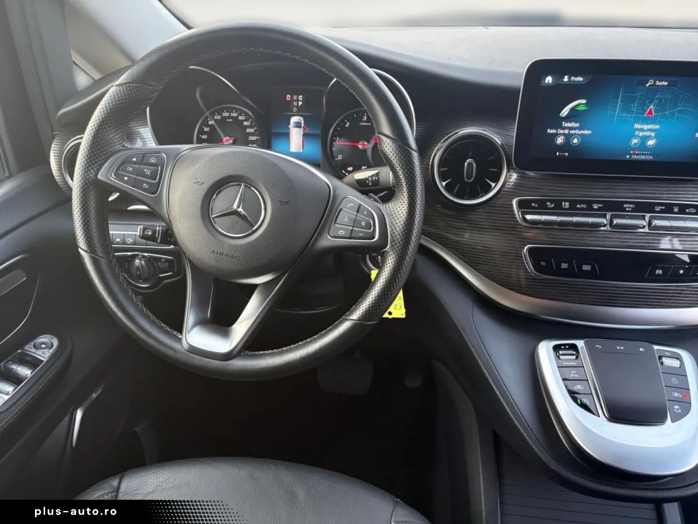MERCEDES-BENZ V 300