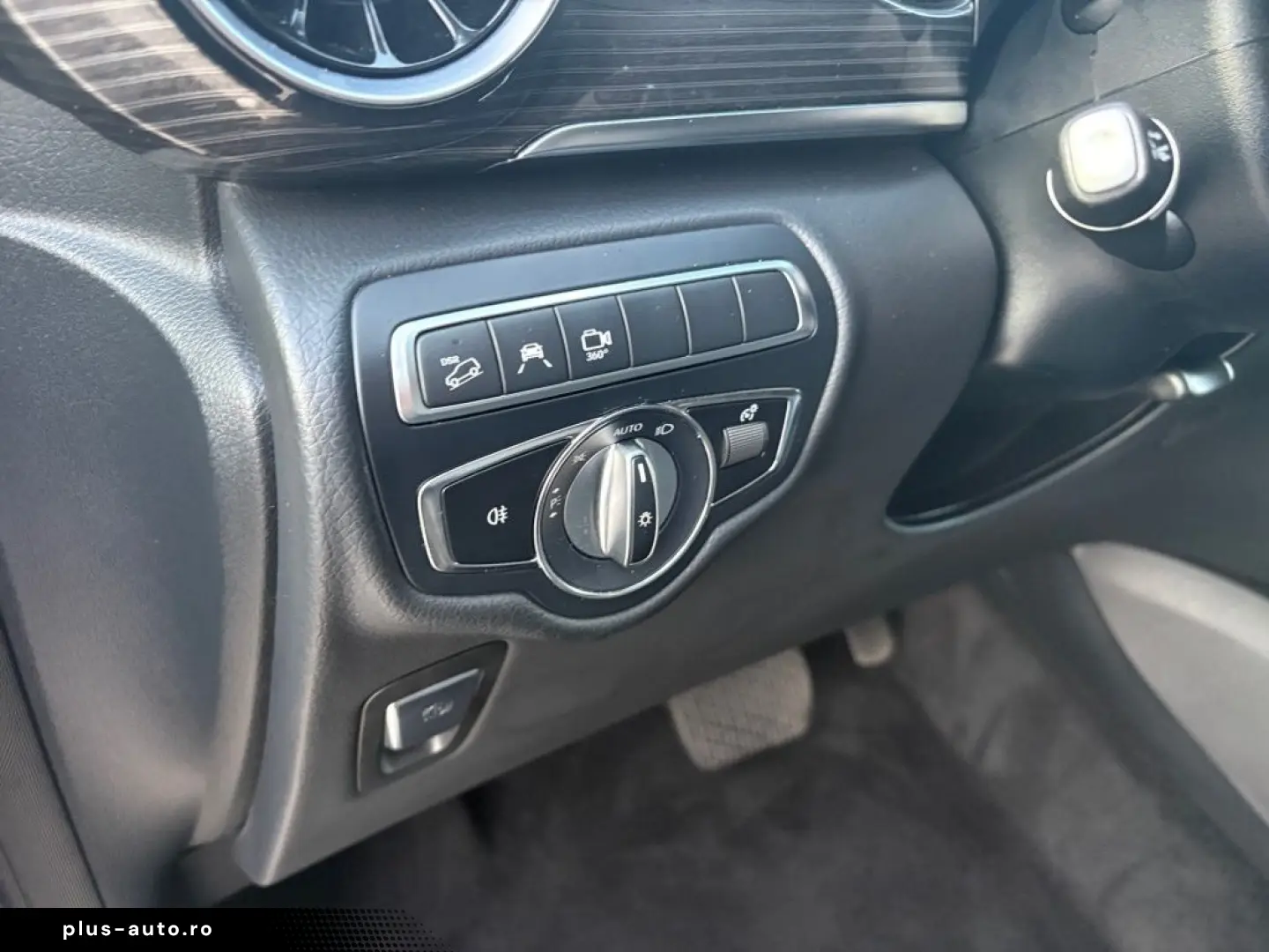 MERCEDES-BENZ V 300