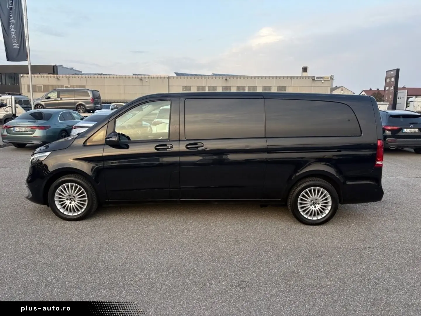 MERCEDES-BENZ V 300