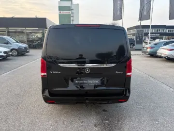 MERCEDES-BENZ V 300