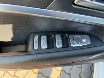 GENESIS G70 2.2 D Sport AWD