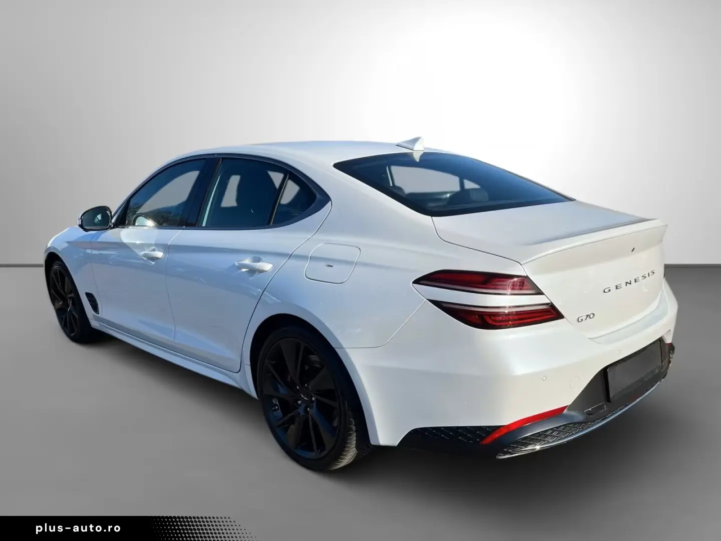 GENESIS G70 2024 — imagine 3