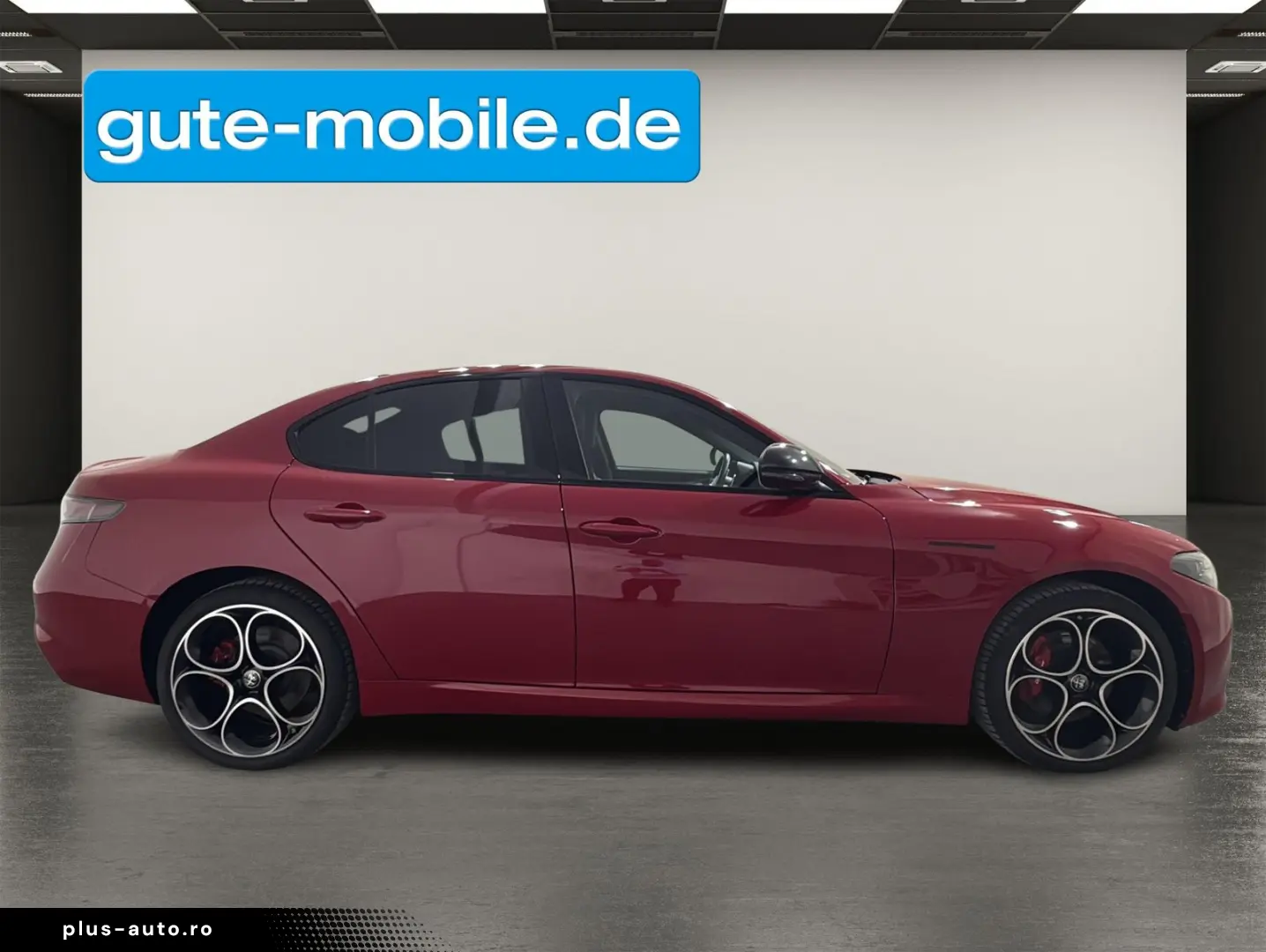 ALFA ROMEO Giulia 2.0 Competizione Q4   MATRIX   19  LM