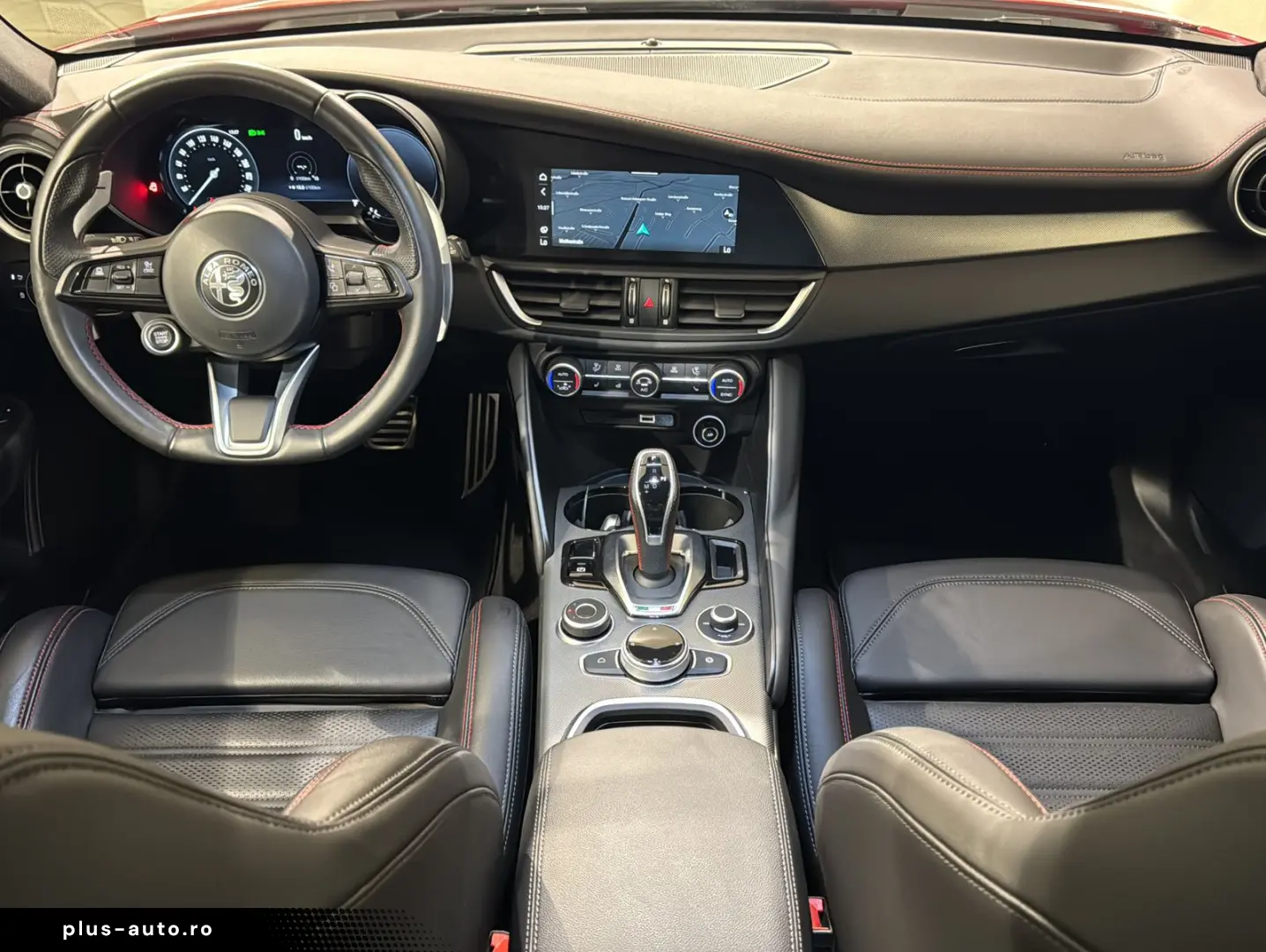 ALFA ROMEO Giulia 2.0 Competizione Q4   MATRIX   19  LM