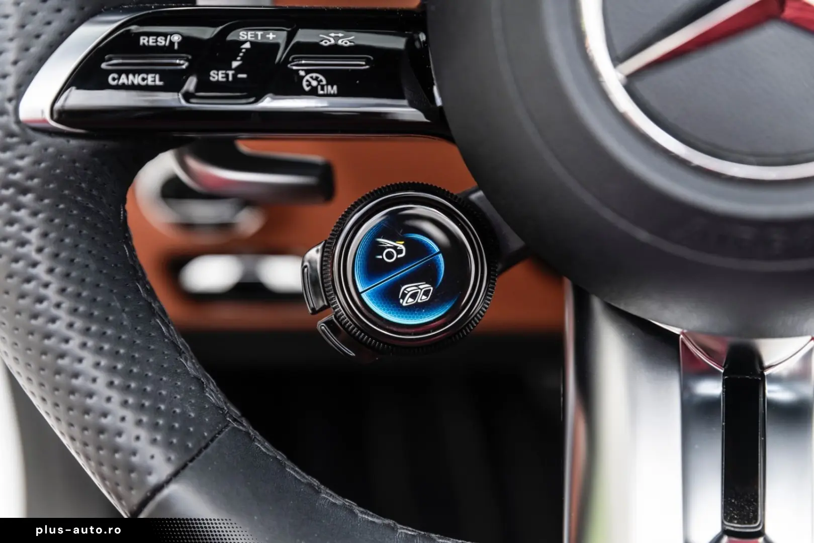 MERCEDES-BENZ Lifting Designo Massage 360 Head-Up