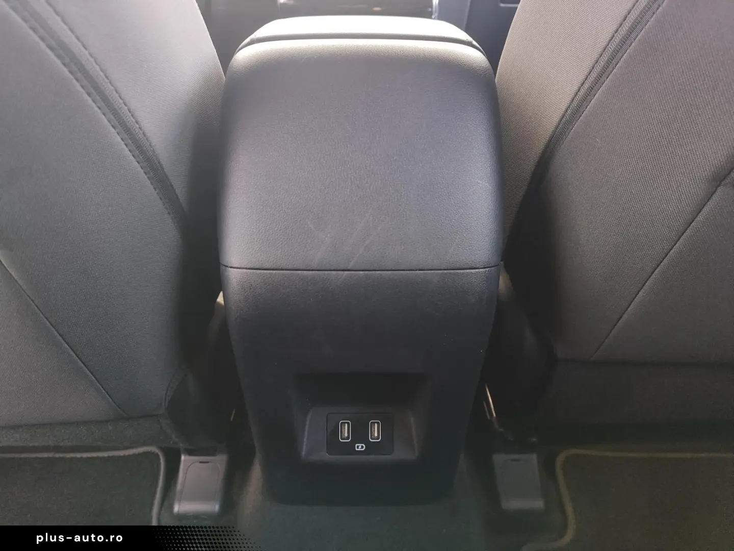 HYUNDAI TUCSON 1.6 T-GDI DCT PHEV 4WD Trend LED Navi ACC