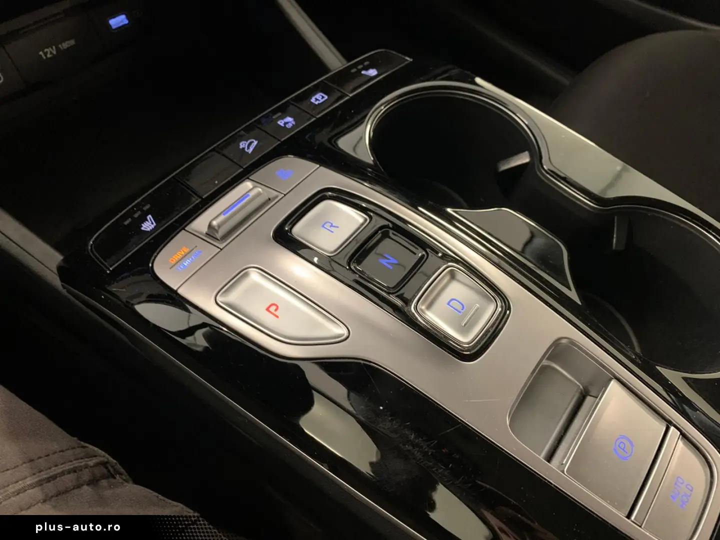 HYUNDAI TUCSON 1.6. 4WD Plug-In KAM   AHK   NAVI
