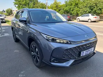 MG HS Exclusive 1.5 T-GDI  7DCT