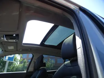 KIA Sportage 1.6 T-GDI Mild Hybrid mit Panorama