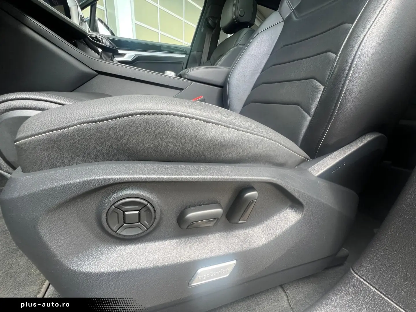 VW Touareg 3.0 V6 TDI AHK Pano. Leder VC ACC