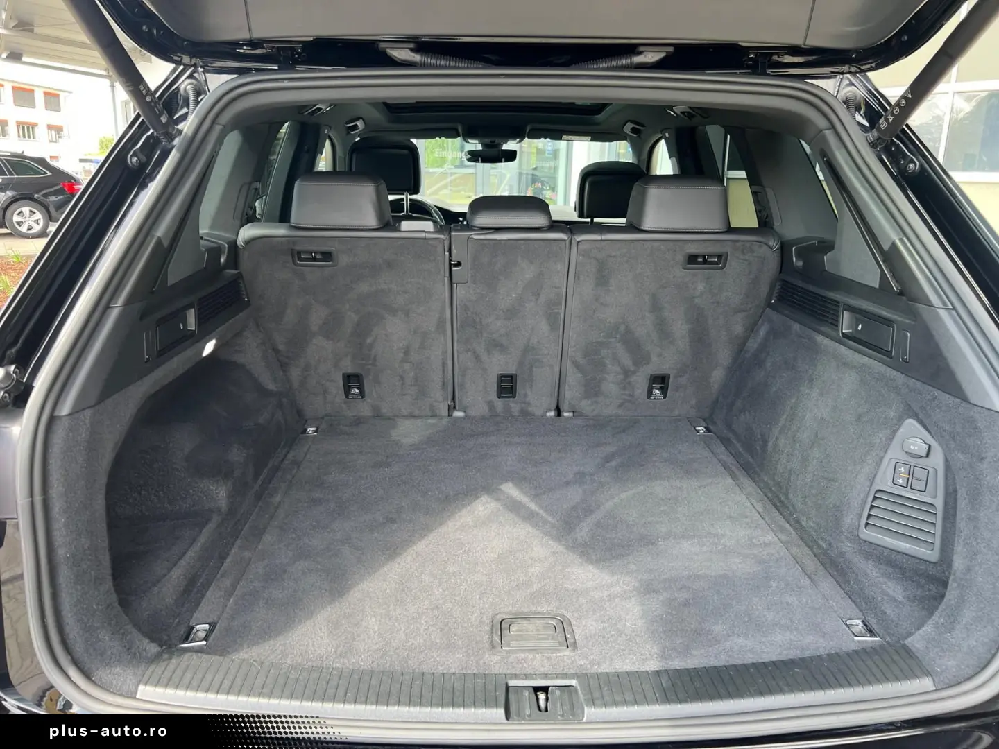 VW Touareg 3.0 V6 TDI AHK Pano. Leder VC ACC