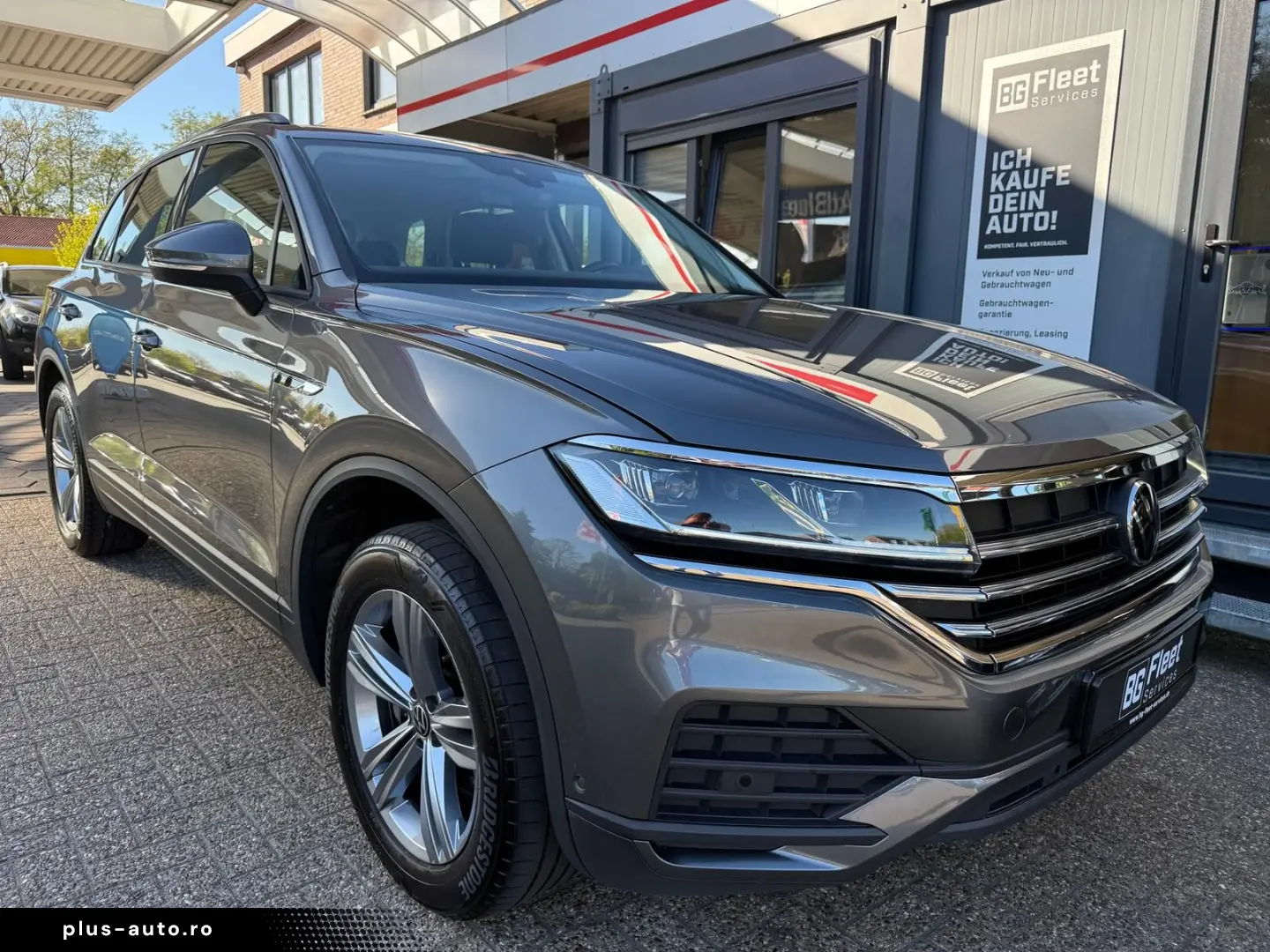 VW Touareg 4Motion Busin. Navi Leder Virt App Pano