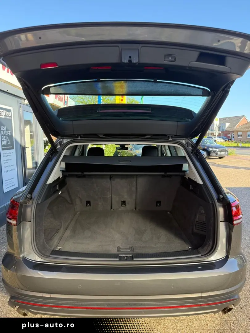 VW Touareg 4Motion Busin. Navi Leder Virt App Pano