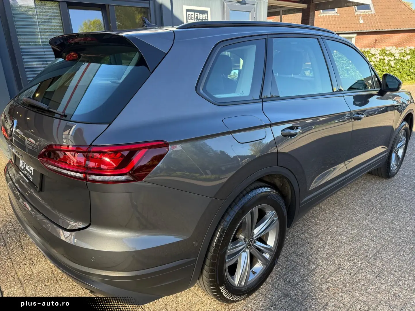 VW Touareg 4Motion Busin. Navi Leder Virt App Pano
