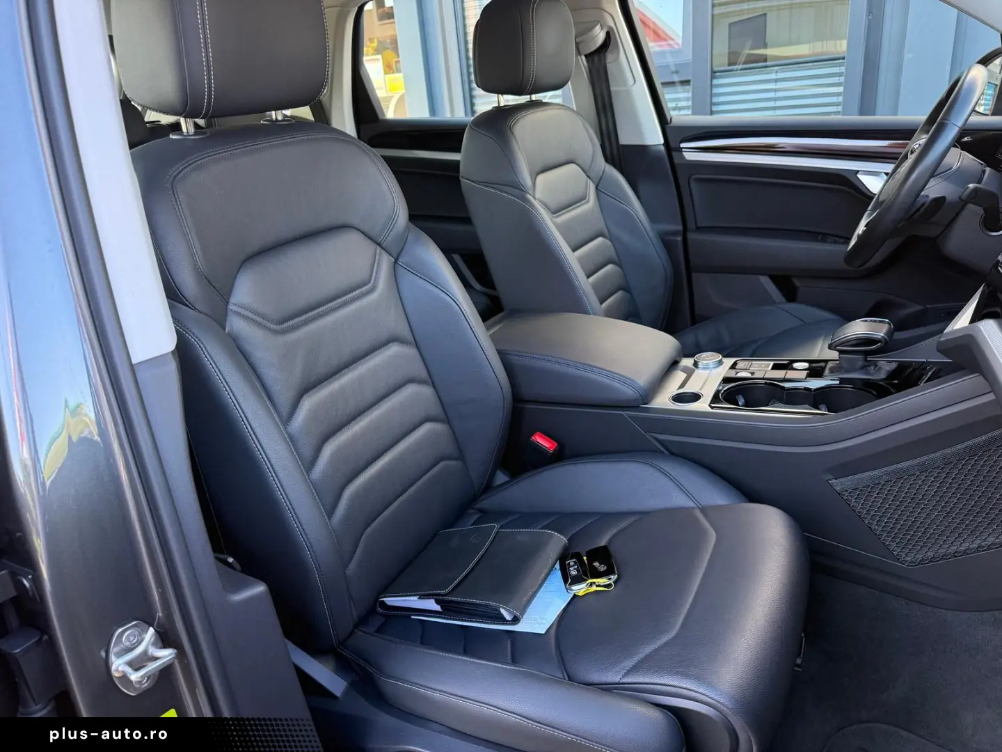 VW Touareg 4Motion Busin. Navi Leder Virt App Pano