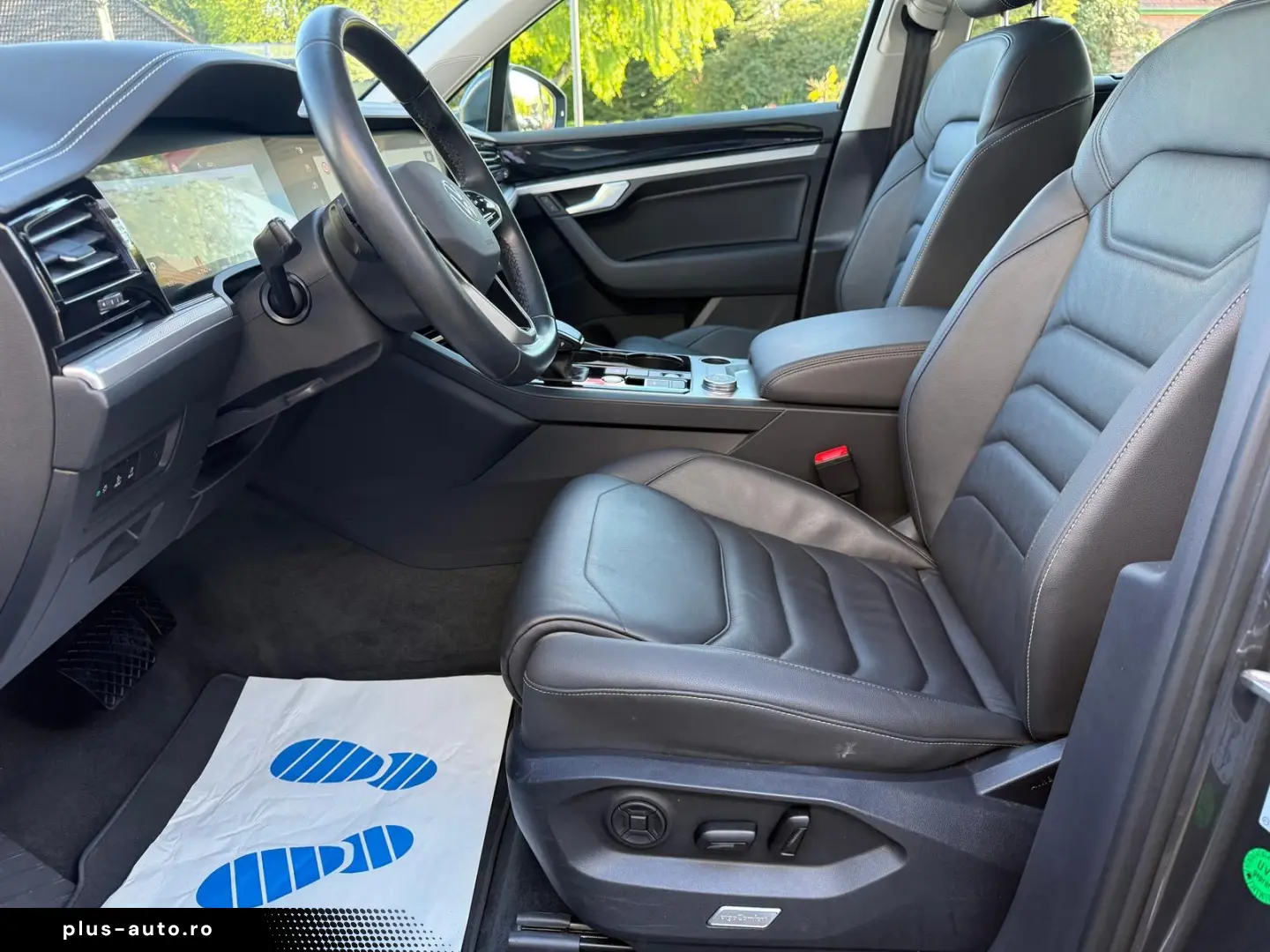 VW Touareg 4Motion Busin. Navi Leder Virt App Pano