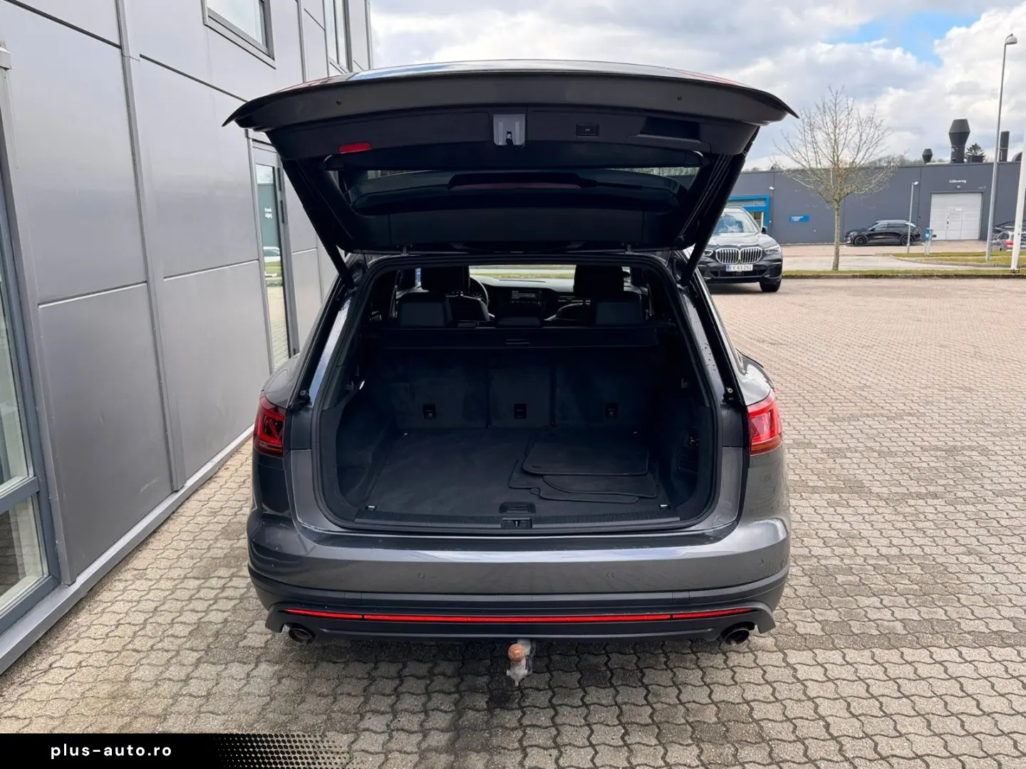 VW 3 0 TDI 4Motion Leder Matrix Navi AHK ACC LUFT