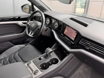VW 3 0 TDI 4Motion Leder Matrix Navi AHK ACC LUFT