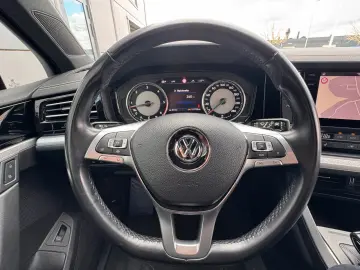 VW 3 0 TDI 4Motion Leder Matrix Navi AHK ACC LUFT