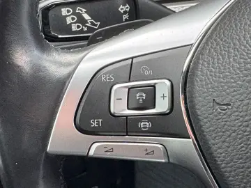 VW 3 0 TDI 4Motion Leder Matrix Navi AHK ACC LUFT