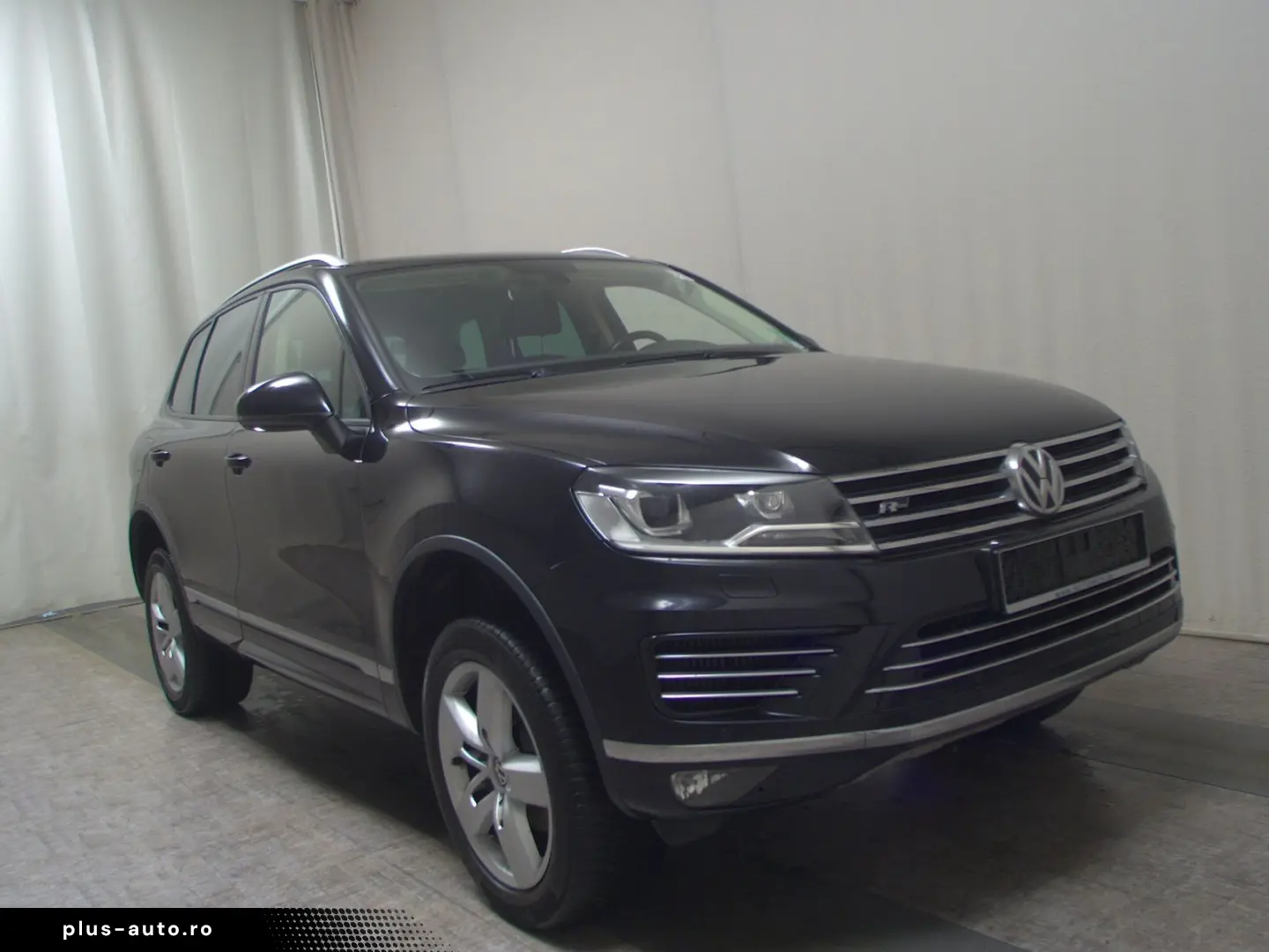 VW Touareg 3.0 TDI 4M R-Line Luft Leder Navi AHK