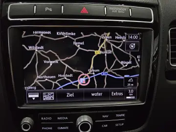 VW Touareg 3.0 TDI 4M R-Line Luft Leder Navi AHK