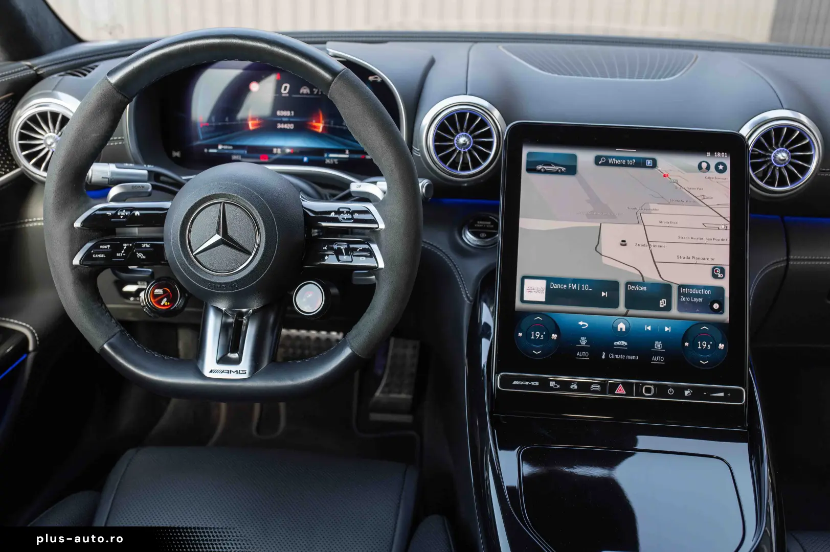MERCEDES-BENZ SL 2023 — imagine 26