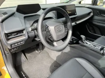 TOYOTA Prius Plug-in Hybrid Advanced  Solardach 360 Kam