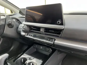 TOYOTA Prius Plug-in Hybrid Advanced  Solardach 360 Kam