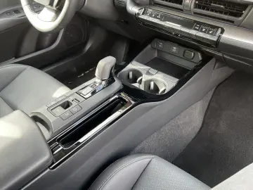 TOYOTA Prius Plug-in Hybrid Advanced  Solardach 360 Kam