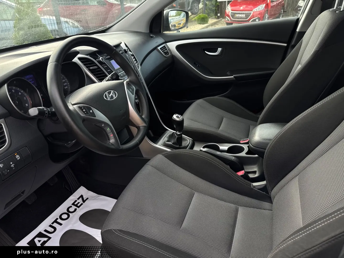 HYUNDAI i30 2013 — imagine 9