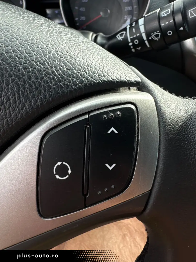 HYUNDAI i30 2013 — imagine 24