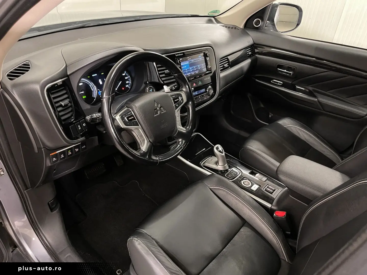 MITSUBISHI Outlander 2017 — imagine 5