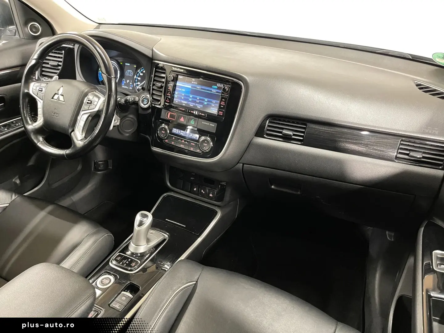 MITSUBISHI Outlander 2017 — imagine 9