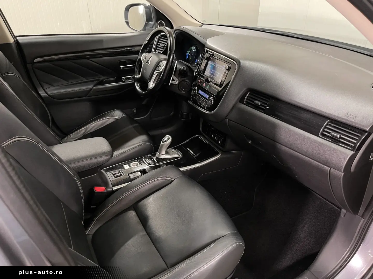 MITSUBISHI Outlander 2017 — imagine 11