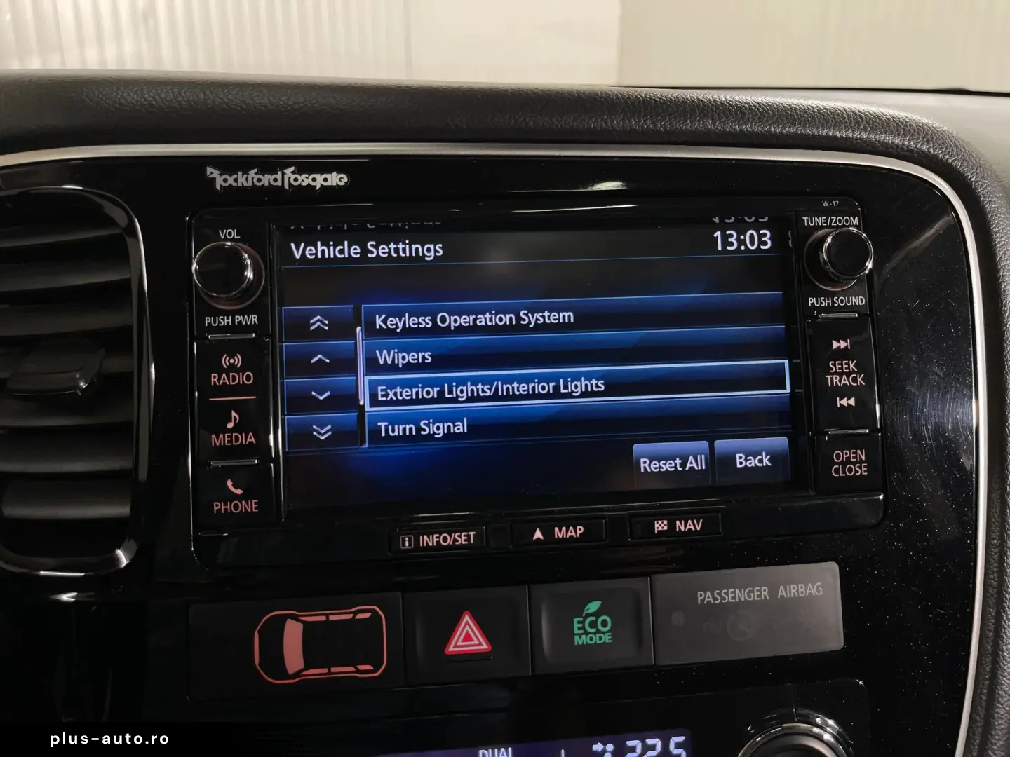 MITSUBISHI Outlander 2017 — imagine 16