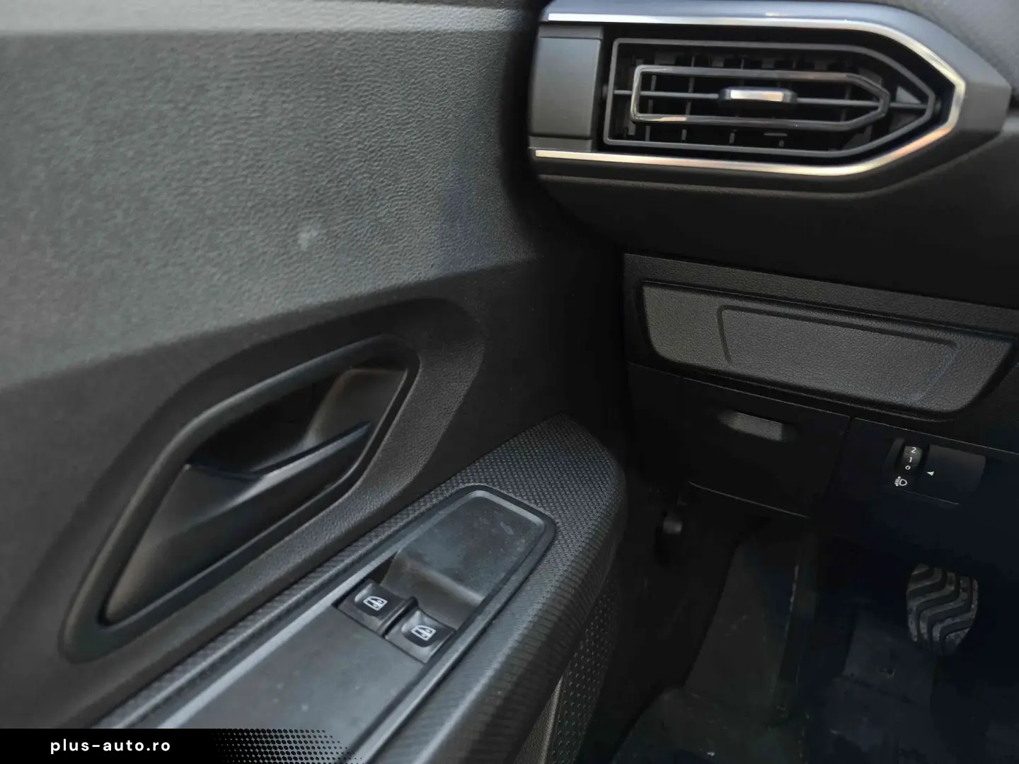 DACIA Logan 2021 — imagine 15