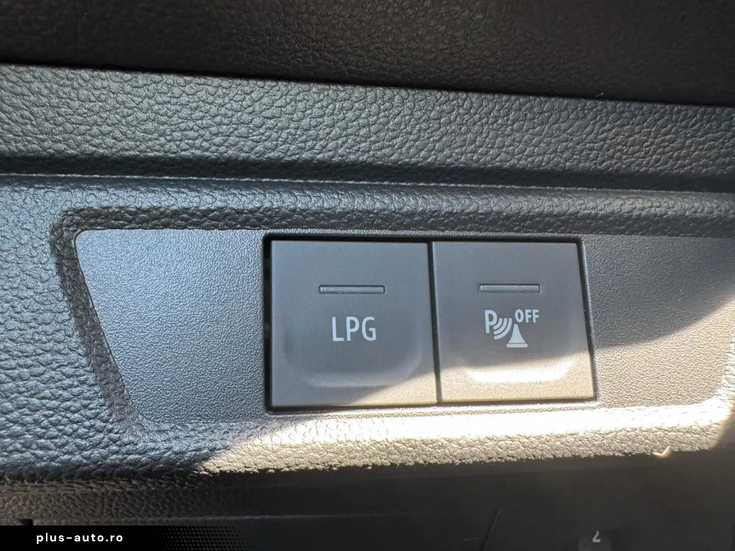 DACIA Jogger 2023 — imagine 13