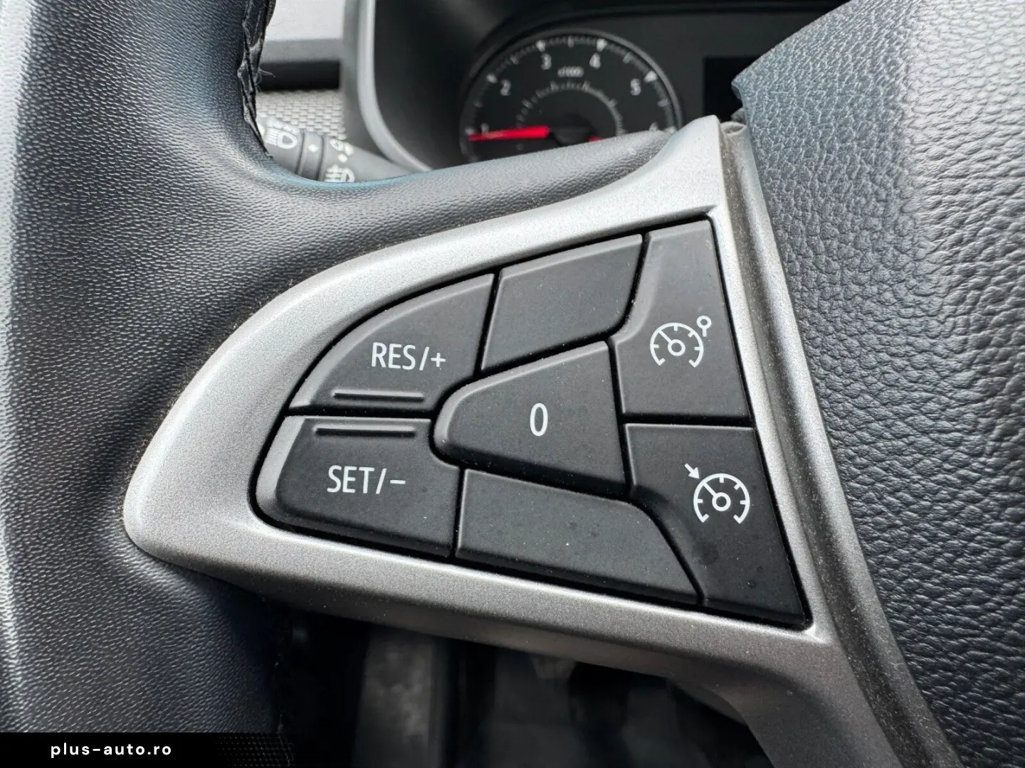 DACIA Logan 2024 — imagine 13