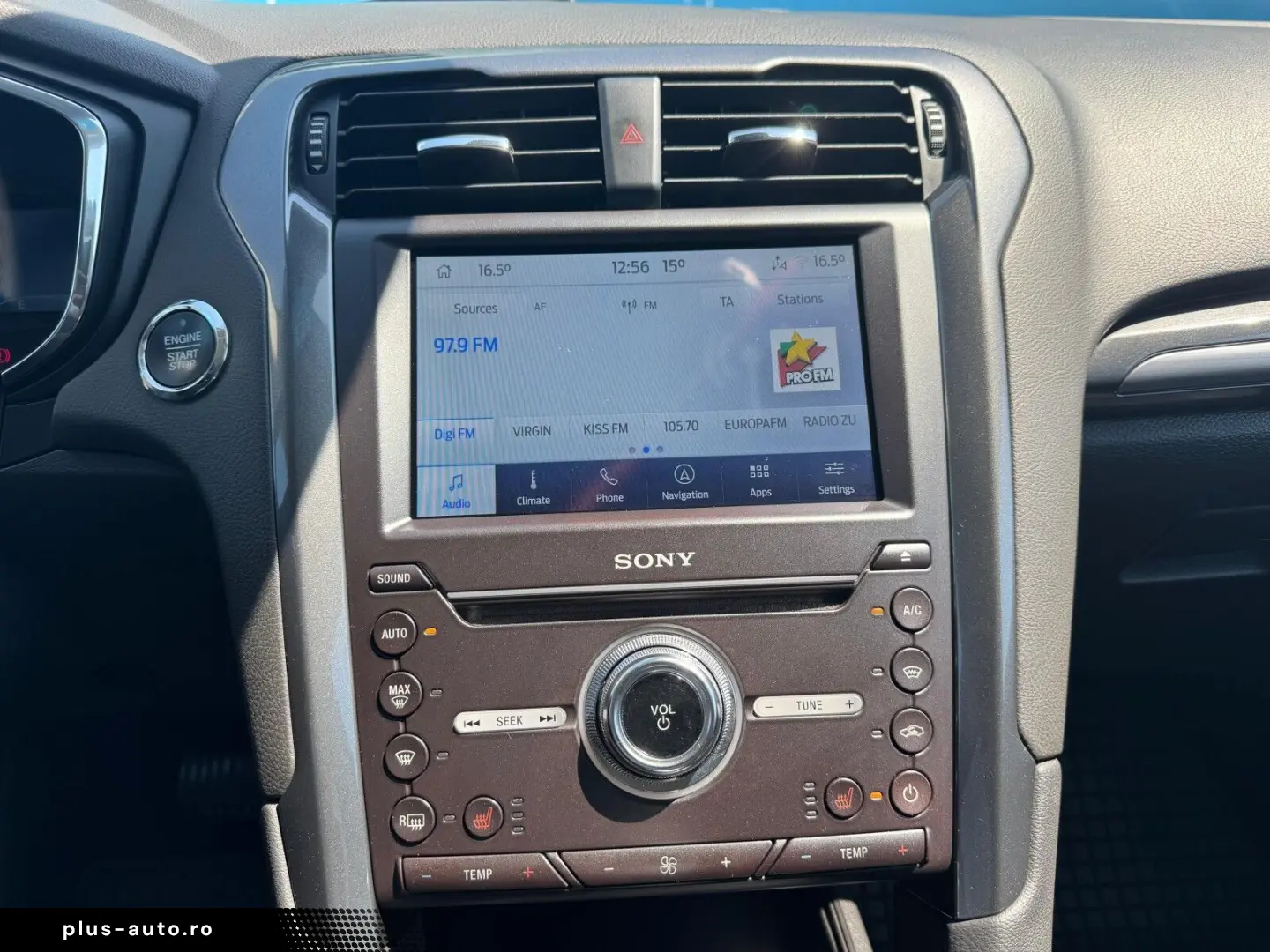 FORD Mondeo 2022 — imagine 9