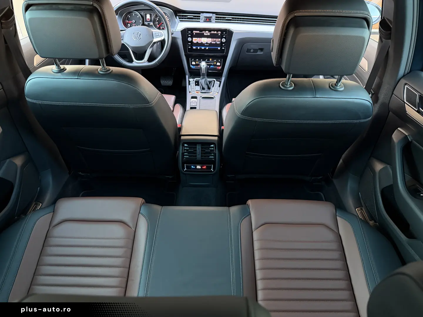Volkswagen Passat 2.0TDI DSG Elegance   TVA deductibil