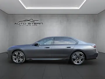 BMW 740d xDrive M SPORT PRO HAL MASSAGE HUD 21