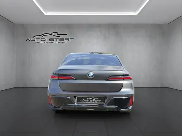 BMW 740d xDrive M SPORT PRO HAL MASSAGE HUD 21