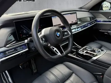 BMW 740d xDrive M SPORT PRO HAL MASSAGE HUD 21