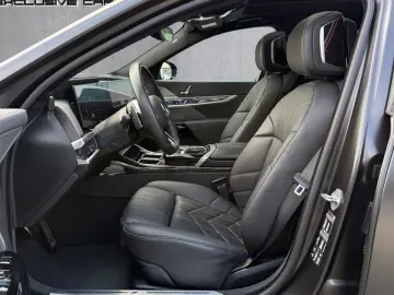 BMW 740d xDrive M SPORT PRO HAL MASSAGE HUD 21