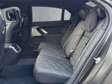 BMW 740d xDrive M SPORT PRO HAL MASSAGE HUD 21